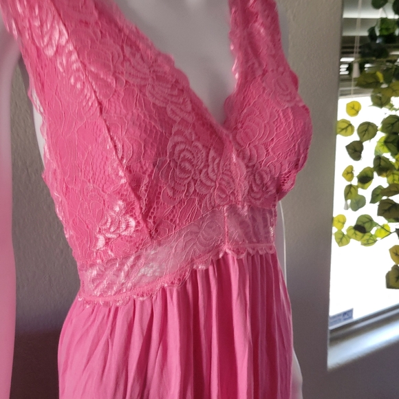 Barbiecore Maxi Nightgown - Picture 2 of 9